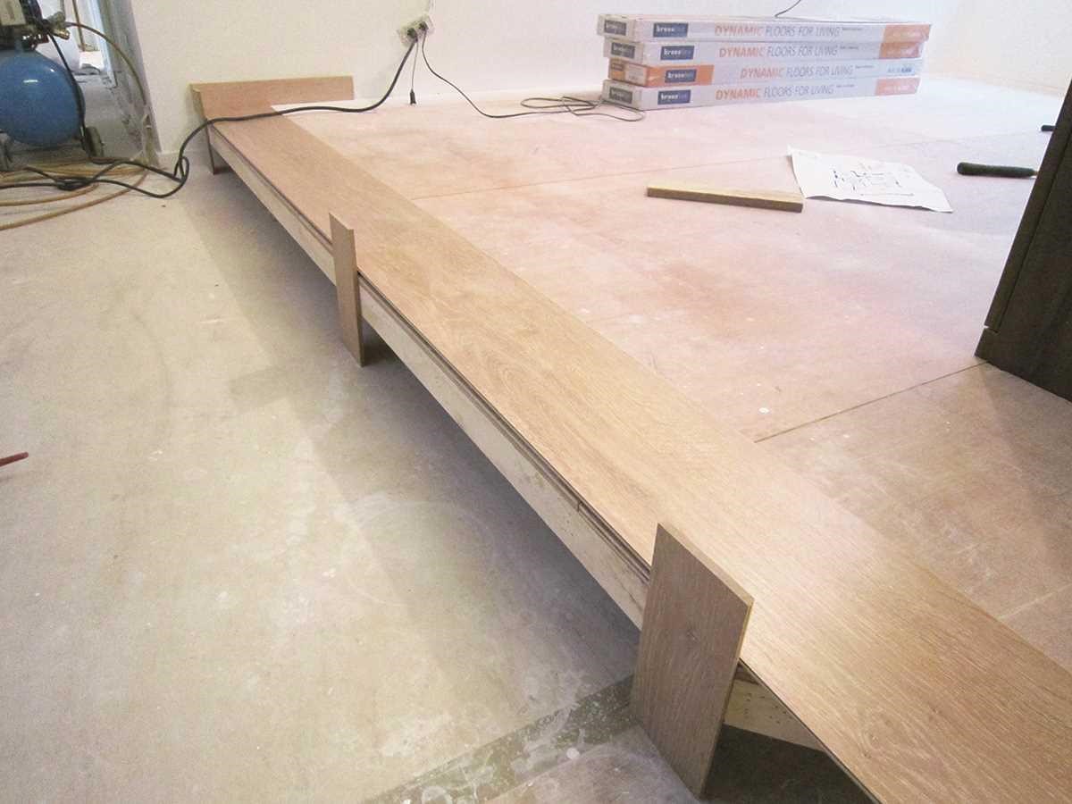 木地板的鋪設方式可分為兩種：漂浮式施工法與平鋪式施